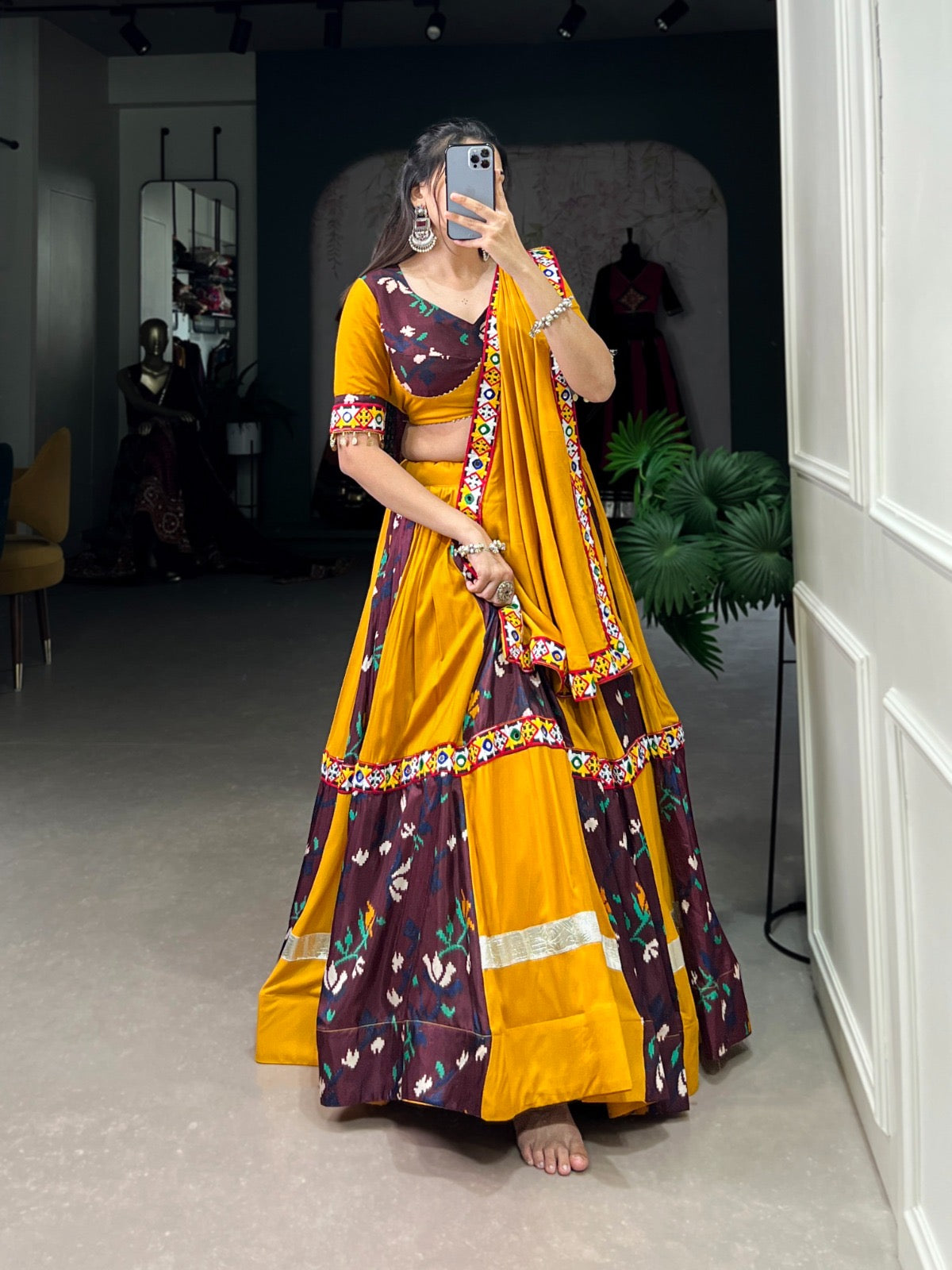 Kutchi Gamthi Work Navratri Special Chaniya Choli - Premium from Ethenika.com - Just INR 3590! Shop now at Ethenika.com