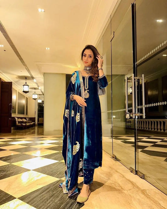 Heavy Embroided Velvet Kurti Pant Dupatta Set (Stitched) - Premium  from Ethenika.com - Just INR 2690! Shop now at Ethenika.com