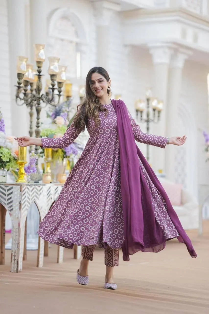 Muslin Batik Print Kurti Pant Dupatta Set - Premium  from Ethenika.com - Just INR 1990! Shop now at Ethenika.com