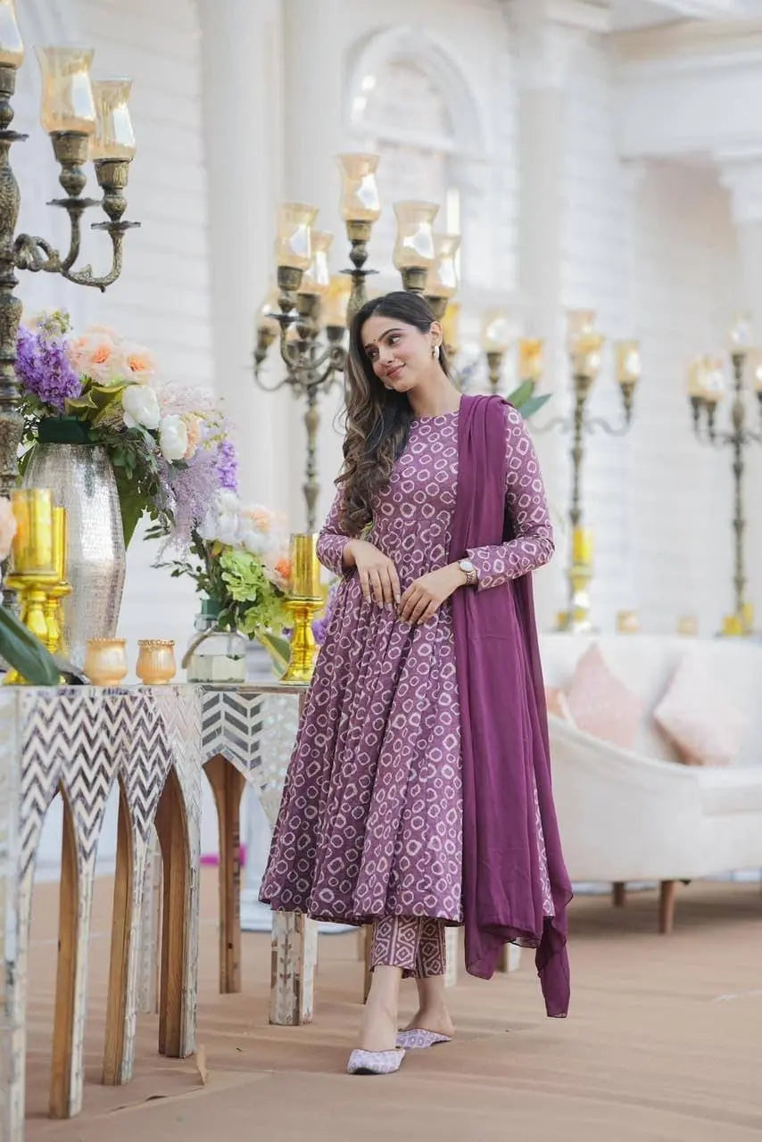 Muslin Batik Print Kurti Pant Dupatta Set - Premium  from Ethenika.com - Just INR 1990! Shop now at Ethenika.com