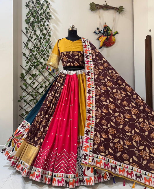Muslin Digital Print Mirror Work Chaniya Choli - Close-up of Mirror Work Detail