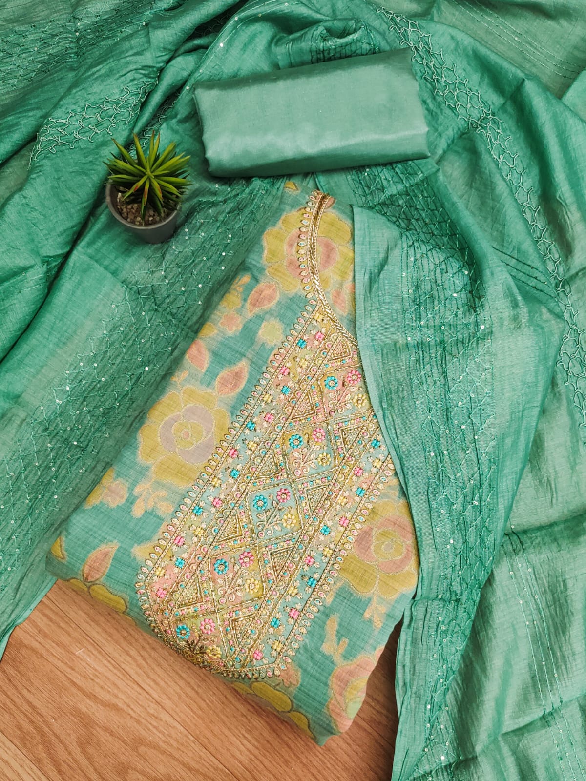 Heavy Jeckard Embroidery work Dress Material Ethenika.com