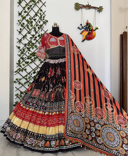 Muslin Digital Print Mirror Work Designer Navratri Garba Chaniya Choli