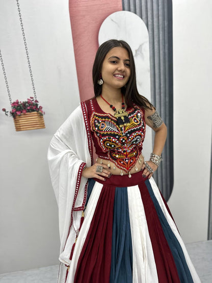 Gamthi work choli with real mirror detailing