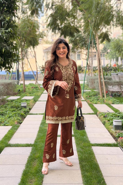 Chikankari Style Embroidery Kurti Pant Set