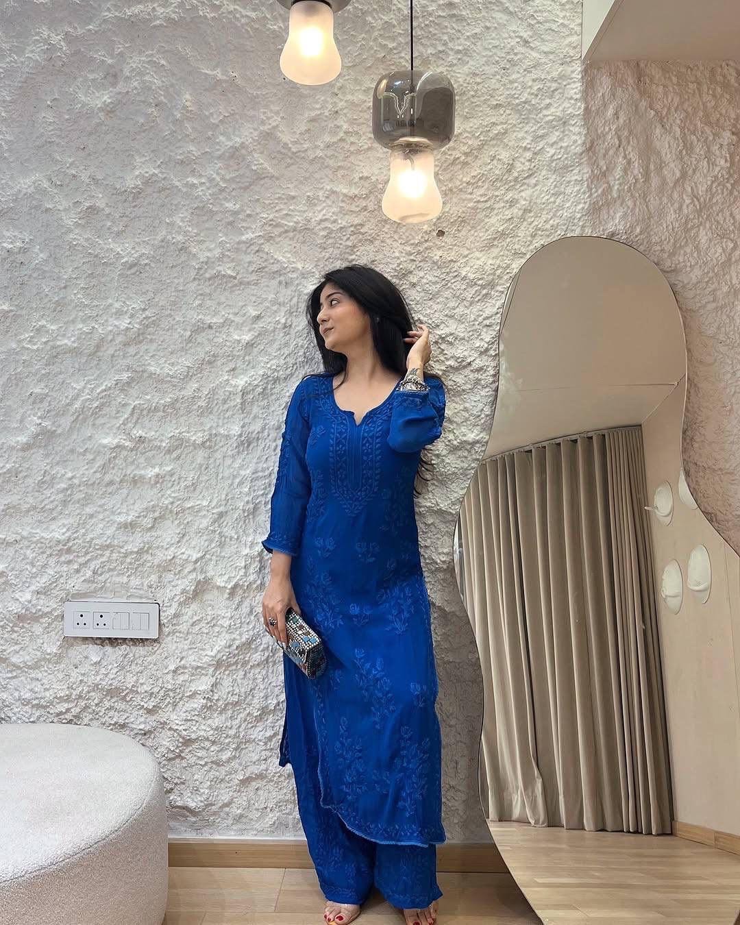 Ethenika Chikankari Kurta Set