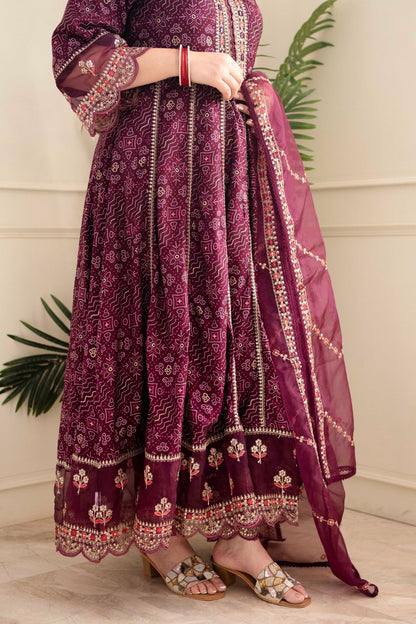 Premium Zari Weaving Printed Kurti Pant Dupatta Set (Stitched) - Premium  from Ethenika.com  - Just INR 2590! Shop now at Ethenika.com 