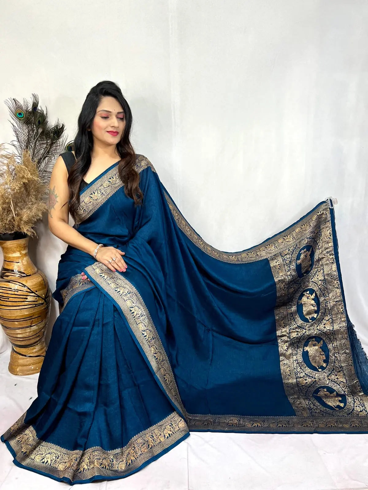 Dola Silk Golden Zari Border Saree - Premium  from Ethenika.com  - Just INR 5990! Shop now at Ethenika.com 