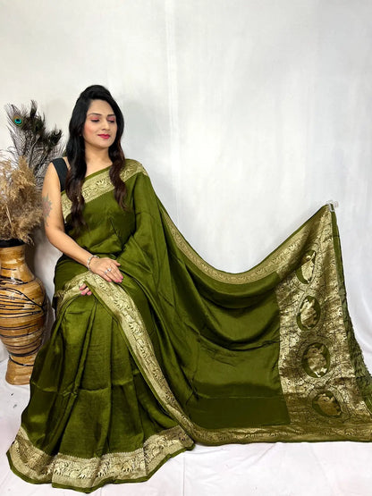 Dola Silk Golden Zari Border Saree - Premium  from Ethenika.com  - Just INR 5990! Shop now at Ethenika.com 