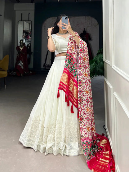 Ethenika Originals Georgette Lakhnavi Mirror work White Concept Chaniya Choli Ethenika.com