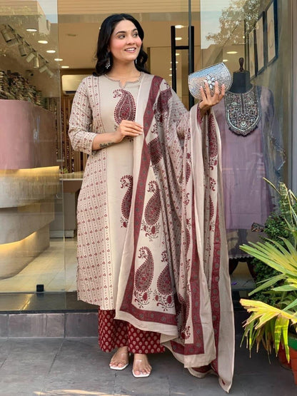 Muslin Digital Print With Thread Work Summer Special Kurti Pant Dupatta Set