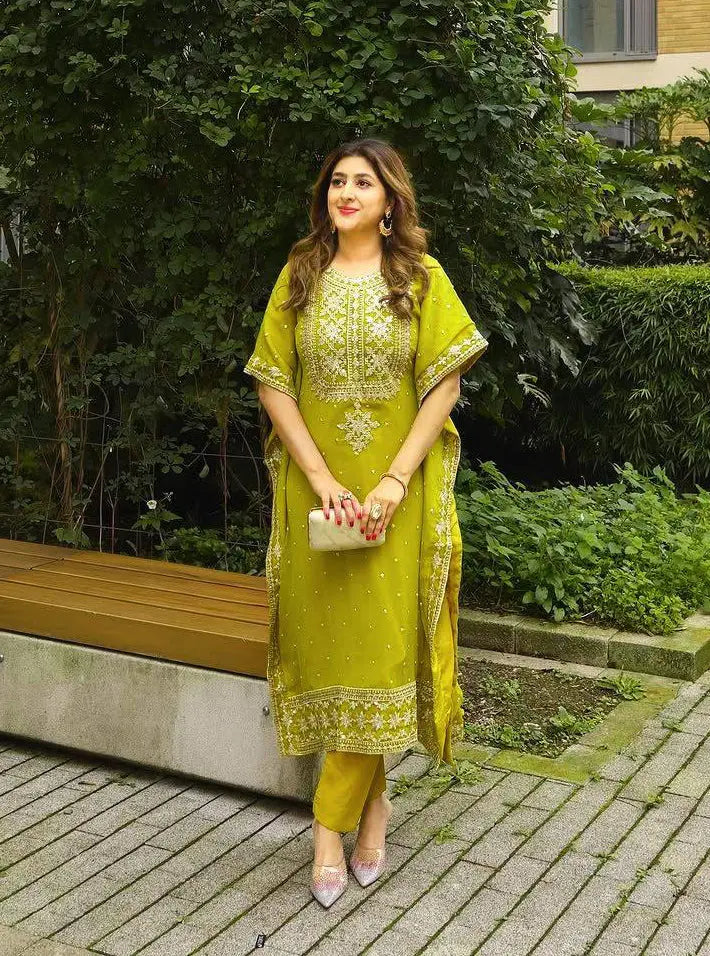 Faux Georgette Zari Embroidery Work Designer Kurti Pant Dupatta Set (Ready to Wear) Ethenika.com