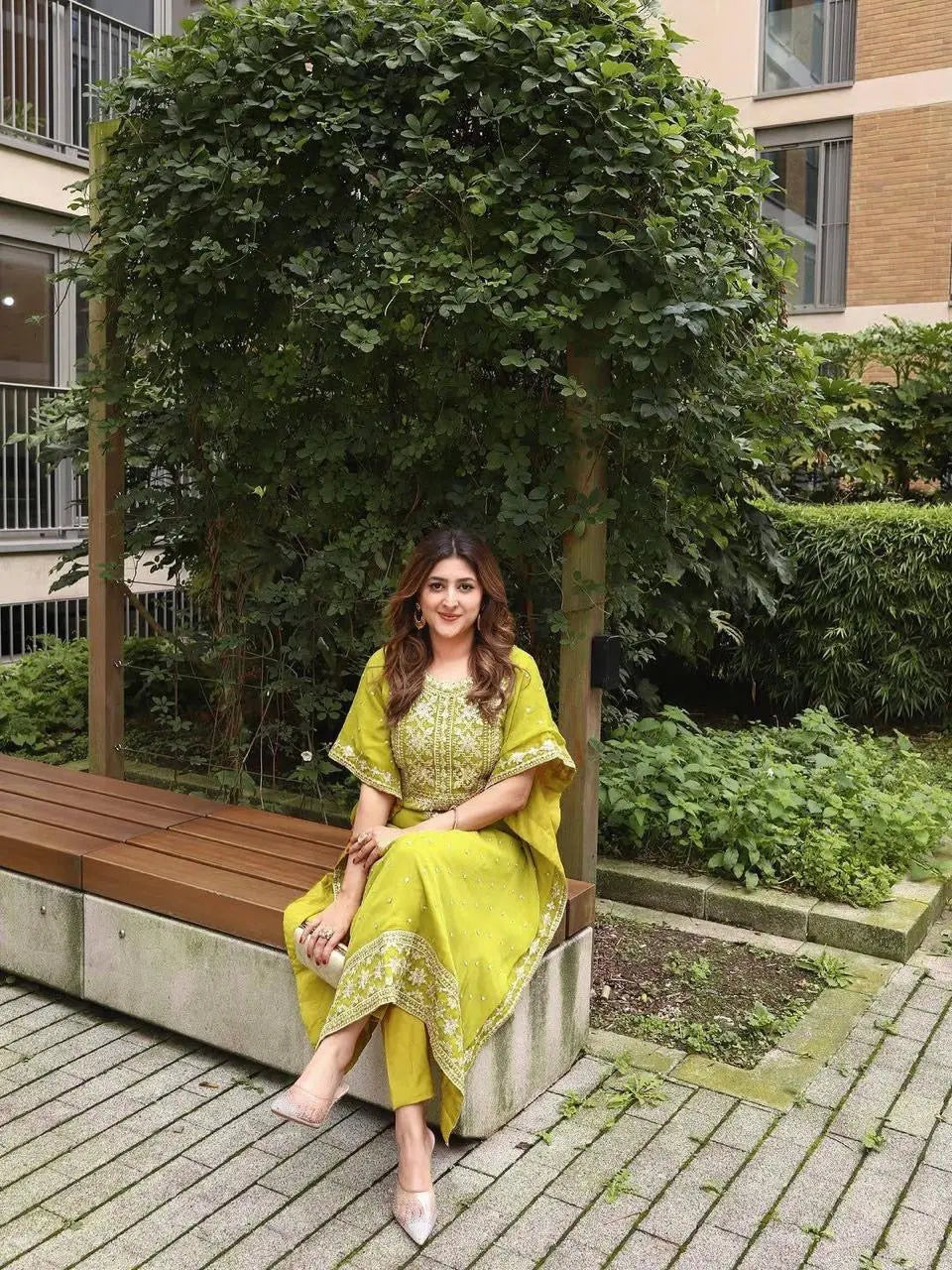 Faux Georgette Zari Embroidery Work Designer Kurti Pant Dupatta Set (Ready to Wear) Ethenika.com