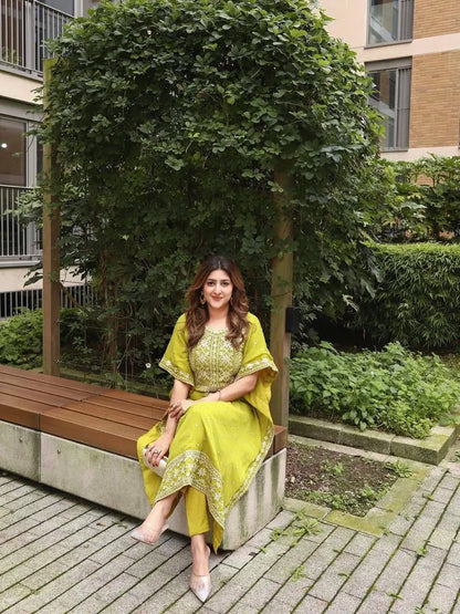 Faux Georgette Zari Embroidery Work Designer Kurti Pant Dupatta Set (Ready to Wear) Ethenika.com