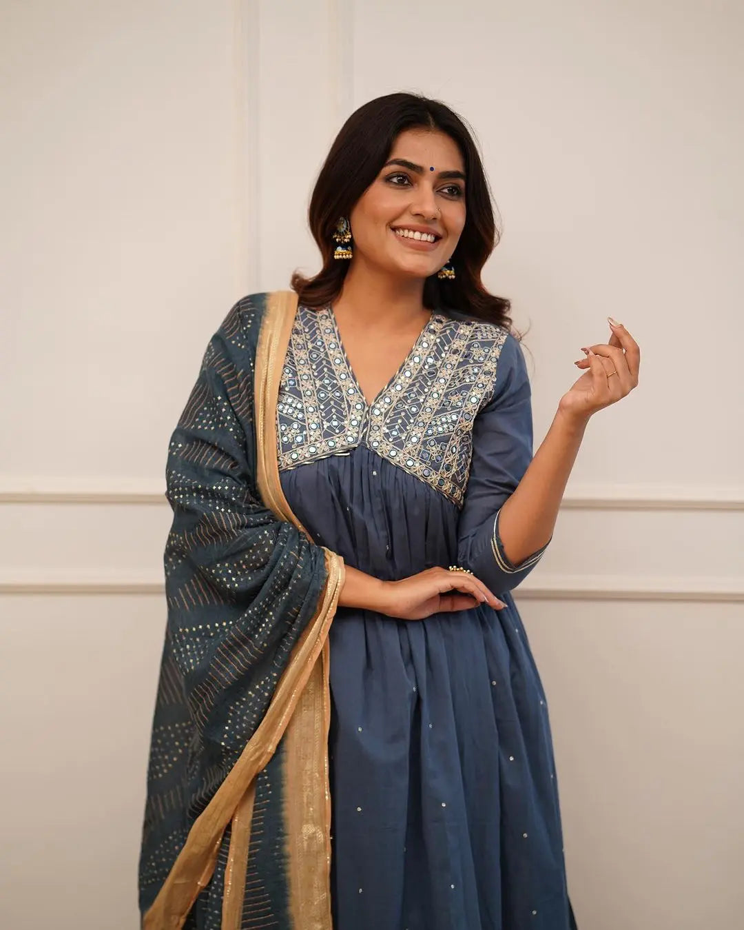 Zari weaving Embroidery work Alia cut Dress XXL(44) Zari weaving Embroidery work Alia cut Dress XXL(44)